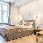Multiple Apartments And Rooms At The Heart Of Vienna